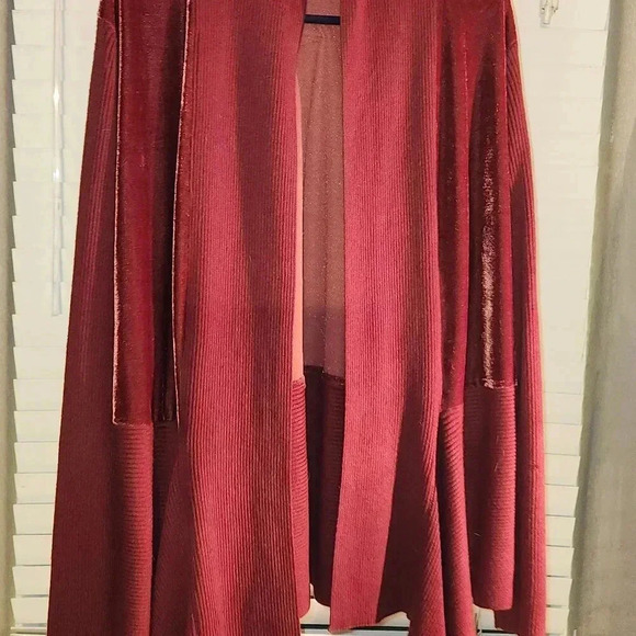 Women's 89th and Madison Open Front Waterfall Cardigan Burgundy - Picture 1 of 8